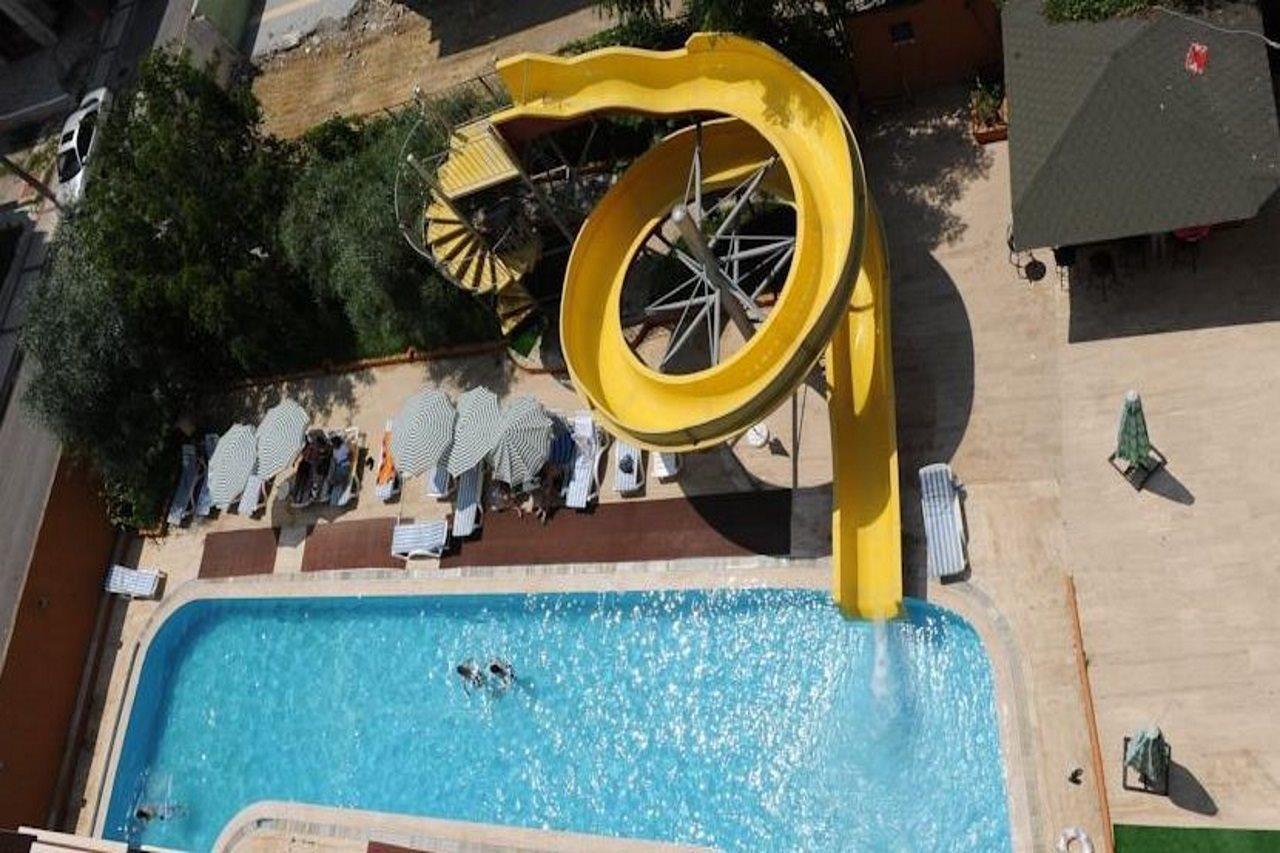 Holiday World Hotel 阿拉尼亚 外观 照片