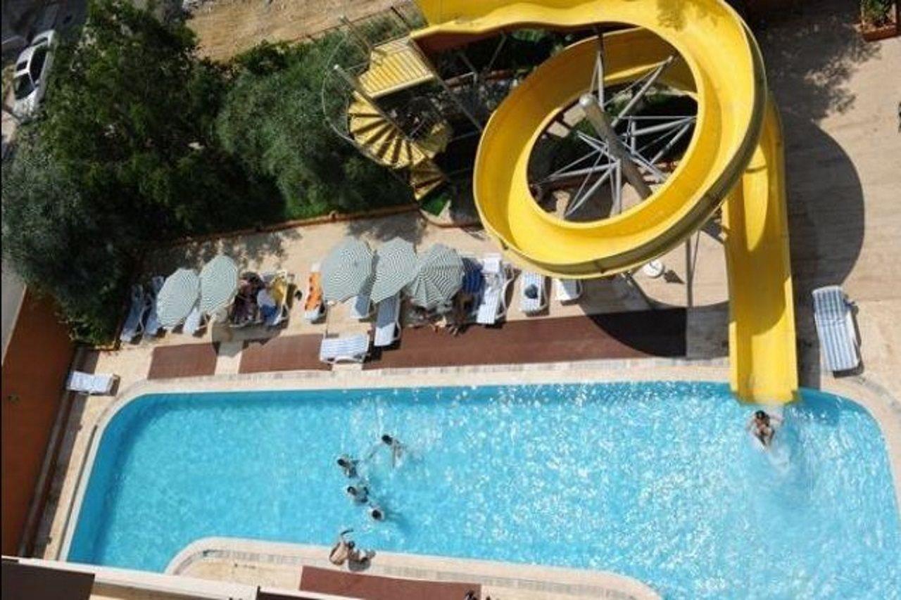 Holiday World Hotel 阿拉尼亚 外观 照片